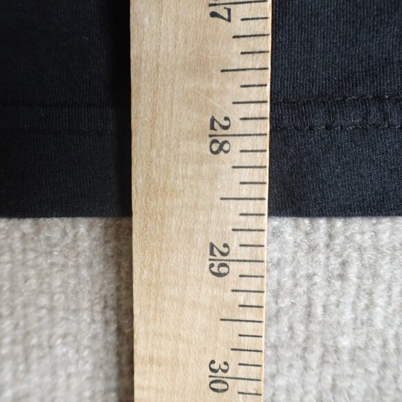 Strip Love Shirt XL Black Tour 2022 Karol G - Picture 5 of 6